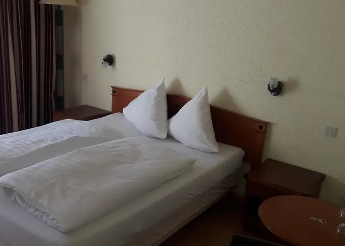 Schloss Hotel 3*