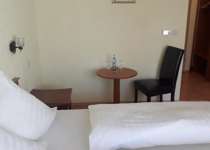 Schloss Hotel 3*