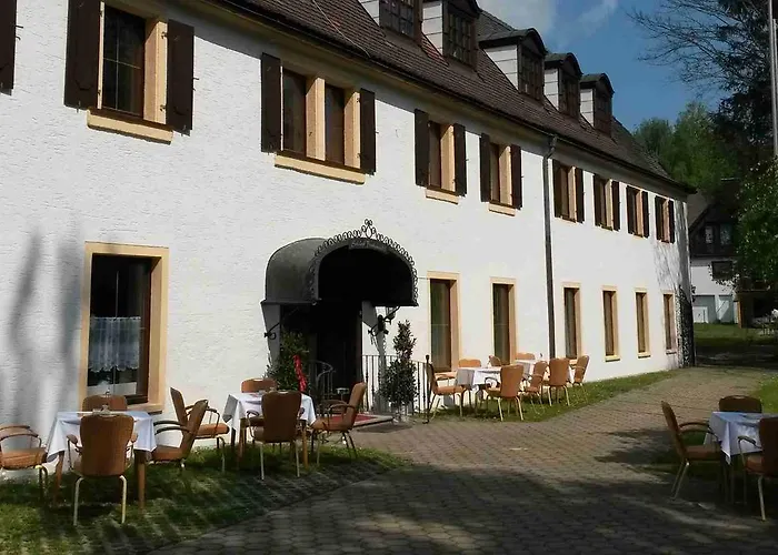 Hotel Schloss 3*